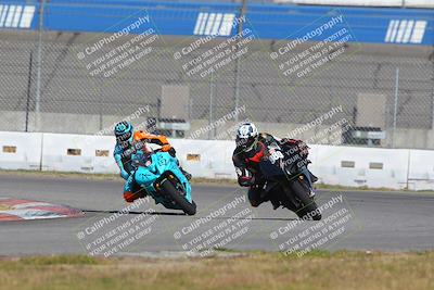 media/Nov-26-2022-Fastrack Riders (Sat) [[b001e85eef]]/Level 3/Session 3 Outside Turn 9/